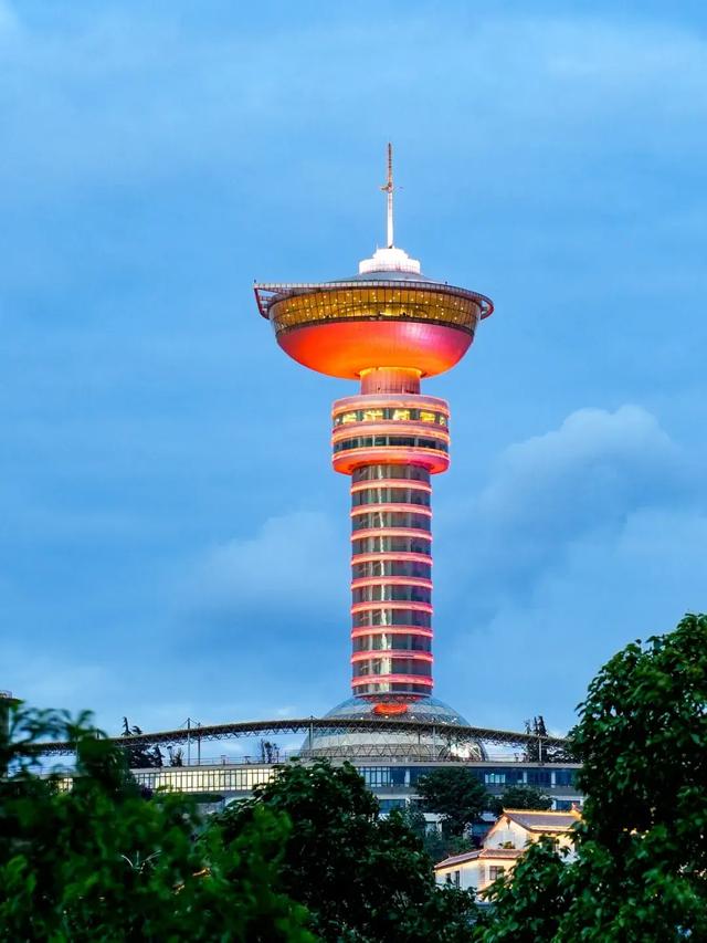 来吹吹晚风吧!大理这些地方越夜越美丽