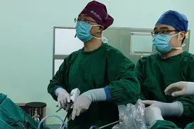 山东大学第二医院胸外科：从胸腔镜到机器人，精准微创让患者获益图片