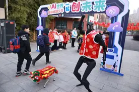 二手市场“人形机器人”日薪过万，有豪车租赁商购十多台机器人转型，订单排到3月底图片