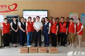 东营农商银行胜园支行开展“浓情端午 爱在农商”主题活动图片