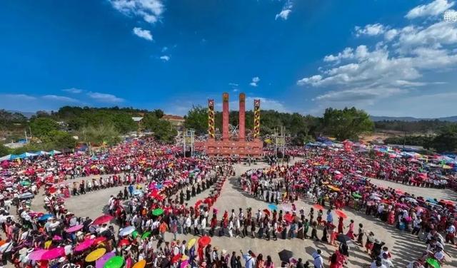 3月2日至4日，陇川县将举行第四十二届朋生统肯目瑙纵歌节
