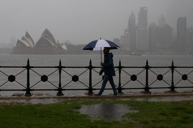 （外代一线）悉尼遭遇降雨天气