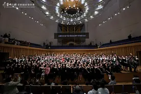 献唱“蓉城之秋”成都知更室内合唱团五周年音乐会开唱图片
