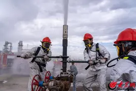 中石化新疆新春石油开发有限责任公司开展2024年 “安全生产月”井控应急联合演练图片