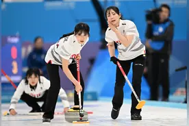 （亚冬会）冰壶——女子金牌赛：中国队对阵韩国队(2)图片