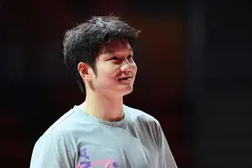 今年经历很多收获很多，樊振东：希望能得到大家的祝福图片