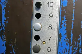 潮评丨电梯换新，“唤”出治理新动能图片
