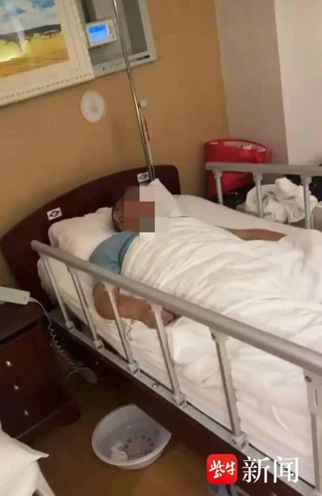 男子取170万元现金，在银行门口遭抢劫致重伤左眼失明；当事人发声：银行工作人员和保安未制止或报警，银行方应担责