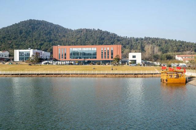 日照一全新打卡地！也太美太治愈了吧！