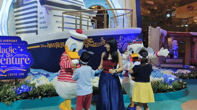 迪士尼游轮正式登陆樟宜！6米巨船+海底世界，打卡、DIY、嘉年华、限量周边一次玩爽！