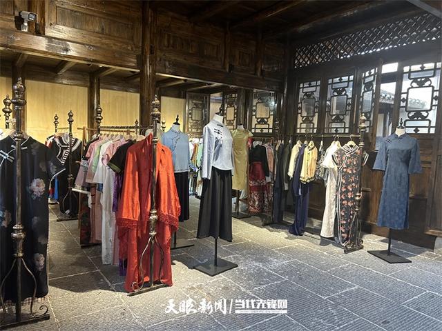 屯堡文化调研采风活动｜古风旅拍“撞”见百年屯堡 兴义刘氏庄园活态破圈