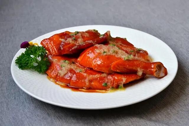 品精酿、尝美食、攀岩打卡……来闵行这里，解锁N种玩法→