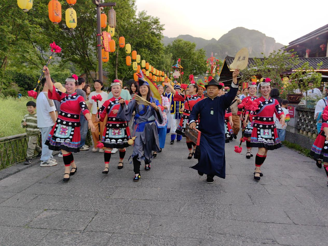 小城看中国⑱ |贵州江口：梵净山下，农旅融合绘就“诗与远方”