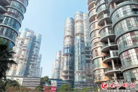 建筑外墙换装，守护“头顶安全”图片