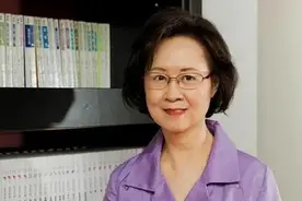 琼瑶告别式上放了《还珠格格》的主题曲《当》图片