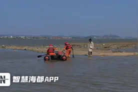 事发泉州！一女游客被困海滩，消防紧急救援！图片