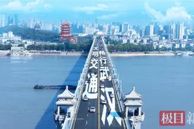 向新前行，赋能提效，武汉交警以新质战斗力护航城市高质量发展图片