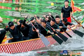 观澜河龙舟赛最精彩决赛来了！龙华水陆空盛宴创新“开桨”图片