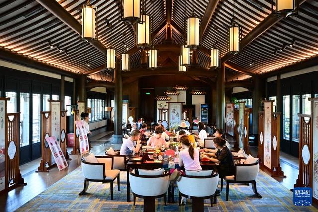 新华全媒+｜“康养经济”培育消费新热点
