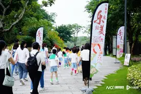 乐贤坊小学美育成果展亮相广州文化馆，“圈粉”外国小客人图片