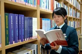 战斗的青春最美丽图片