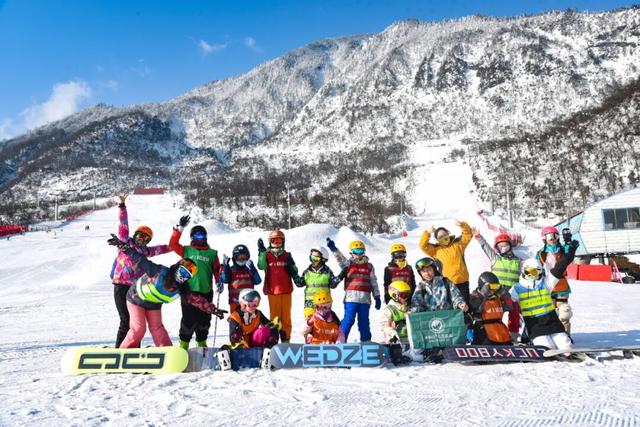在大邑，降雪基础，滑雪就不基础！