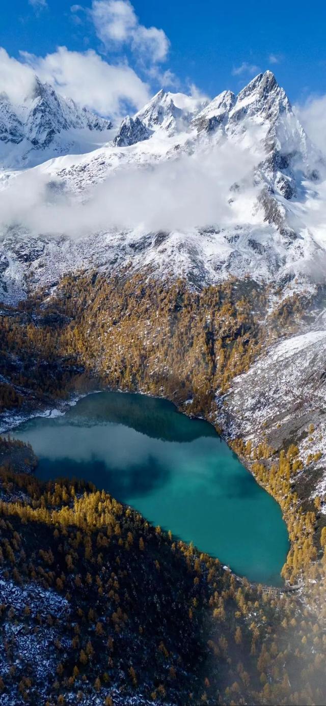 今日多地下雪！冰雪世界的川西正式上线