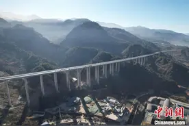 云南怒江建州70周年 再添一条高速公路图片