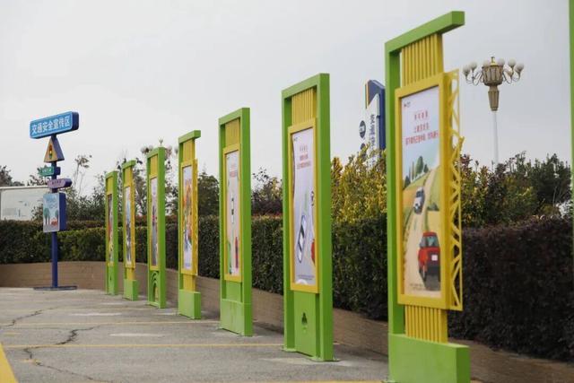 打卡！曲靖首个交通安全主题公园，遛娃学知识，闯关超有趣！