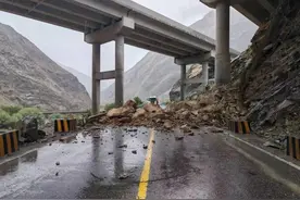 注意！和静县前往巴音布鲁克路段交通管制图片