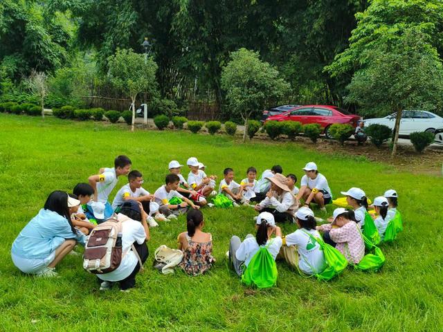 贵州“全国生态日”青少年自然研学活动走进茂兰