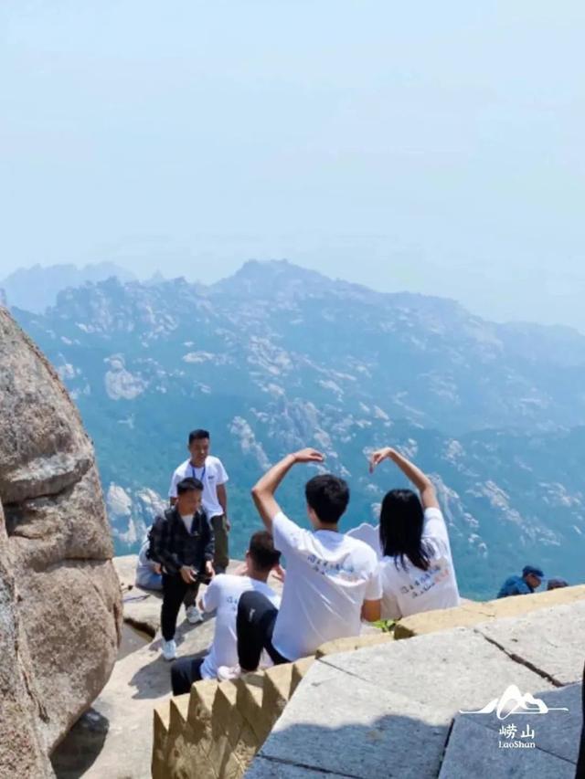 半岛叨叨丨崂山“空中鹊桥”惊艳亮相！集体婚礼、情侣优惠……在山东，今年七夕这样过