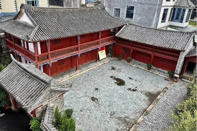 临翔区“红色旅游”：从“参观一次”到“回味一生”