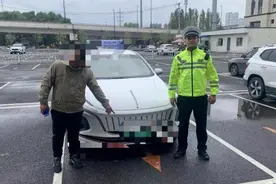 超员载客，等同悬把“利刃”，假期出行切记杜绝超员！ | 护航国庆图片