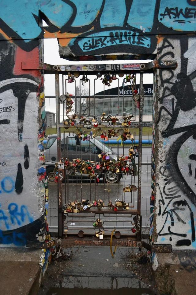 欧洲亚文化之都，“穷而性感”