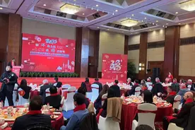 年夜饭吃本帮菜、接家人来中国过年……在沪外籍人士怎么过春节？图片