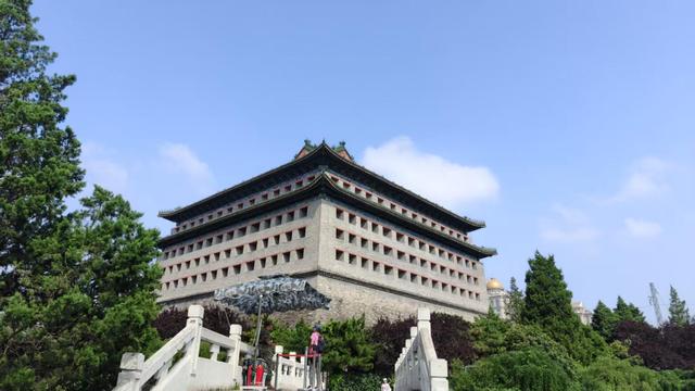 张张大片！北京今日蓝天绝美