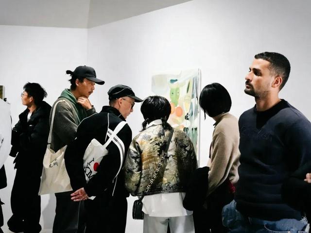 弥勒，人气爆棚！