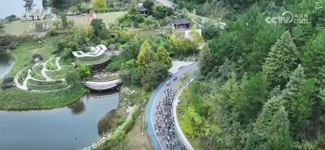 风光美景“玩”出新花样！“美景+赛事”“观赛+旅游”点燃文旅消费热引擎