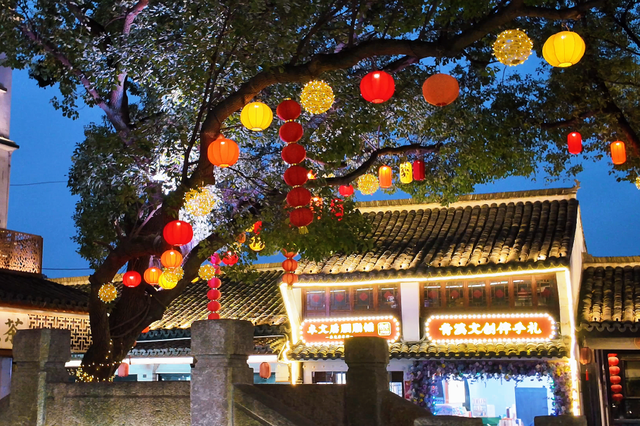 到奉贤·过大年｜青溪幻境，马年灯启，走！抢先探营，看老街被“马灯”悄悄点亮