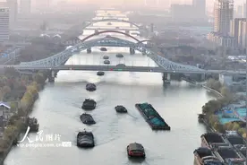 京杭大运河运输忙图片