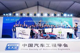 北理工无人驾驶方程式车队：圆一个“赛车梦”图片