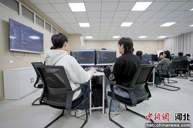河北冀南新区：精准培育技能工匠 打造产教融合新高地