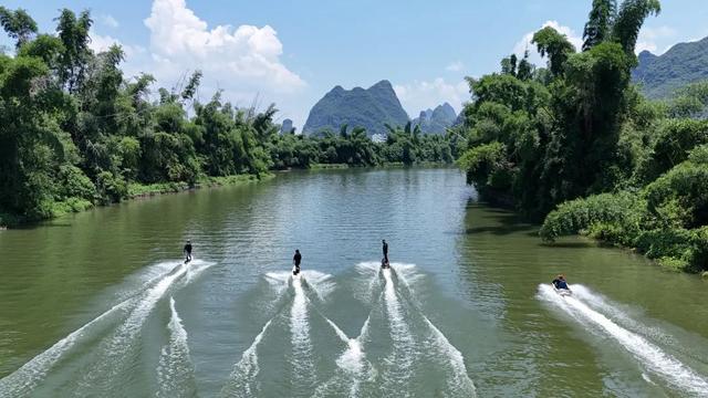 桂林玩水圣地又上新！一起来遇龙河冲浪
