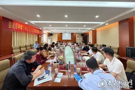 娄底市中学（中职）共青团名师工作室学习研讨会在娄底楚怡职业学校举行图片