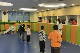 孩子上课分心、做事拖拉，小心多动症！医生：发病率较高，越早治疗效果越好图片