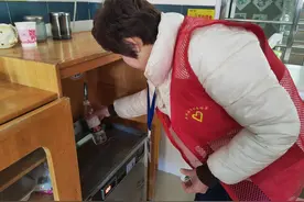 党建赋能水质检测 护航开学用水安全图片