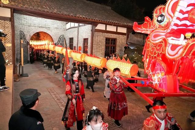 8天长假即将来临，成都这些地方要火！