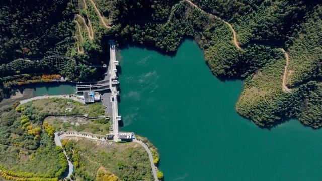 藏不住了！来渔洞水库邂逅初冬限定美景