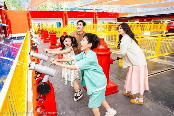 上海乐高乐园今日开启试运营，5万游客内测反馈推动多项优化